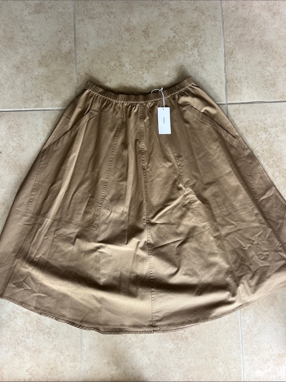 Medium Vince Women's A-Line Midi Skirt in Tan